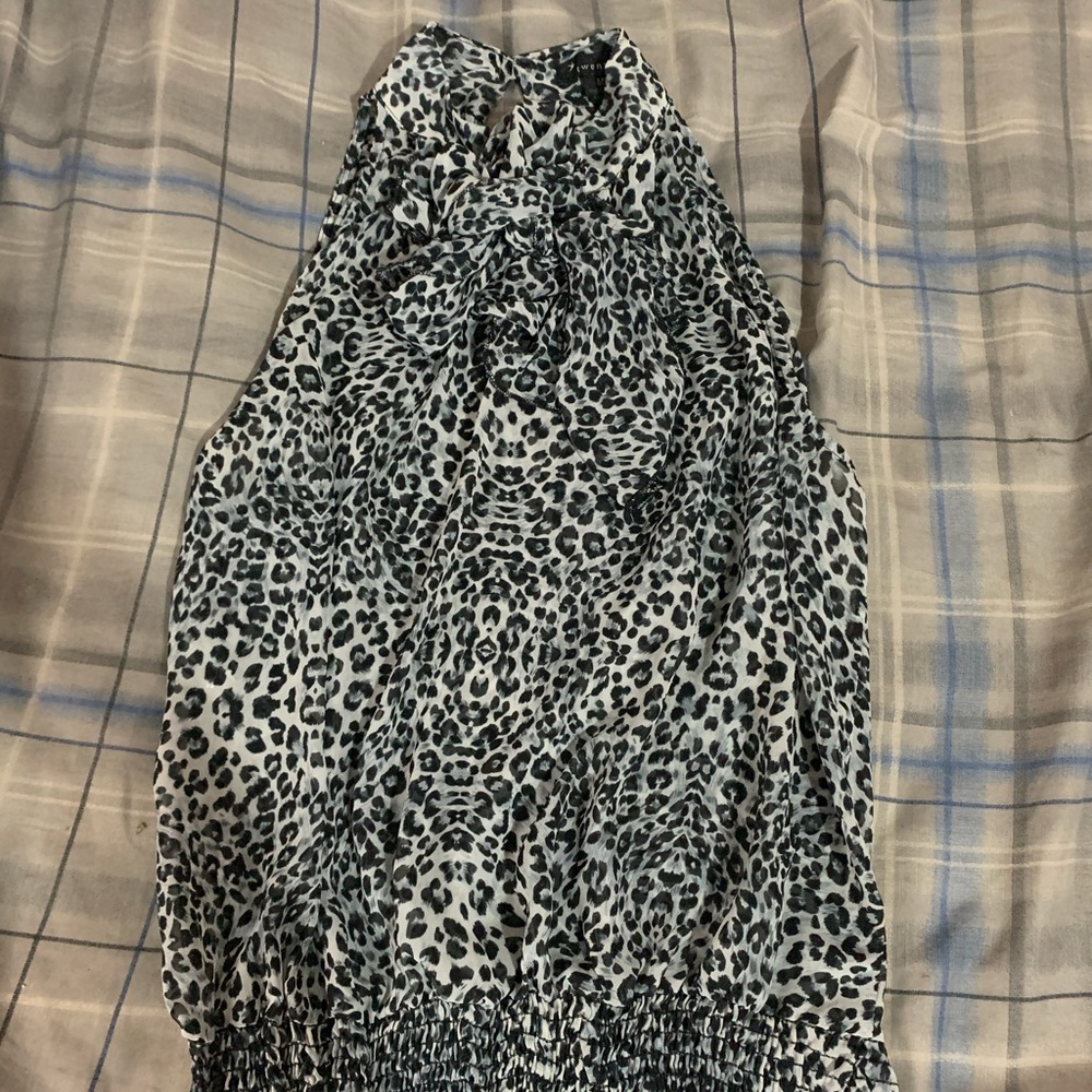 Sleeveless Blouse